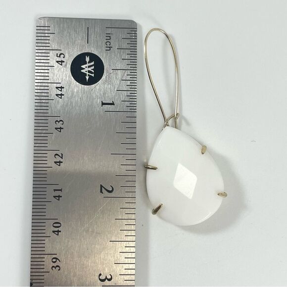 Kendra Scott Allison White Teardrop Dangle Earrings Glass Formal Elegant Bridal - Picture 5 of 5